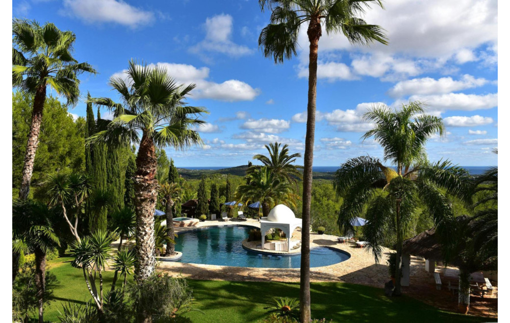 Can Arte — hilltop estate with panoramic Morna Valley views, Ibiza